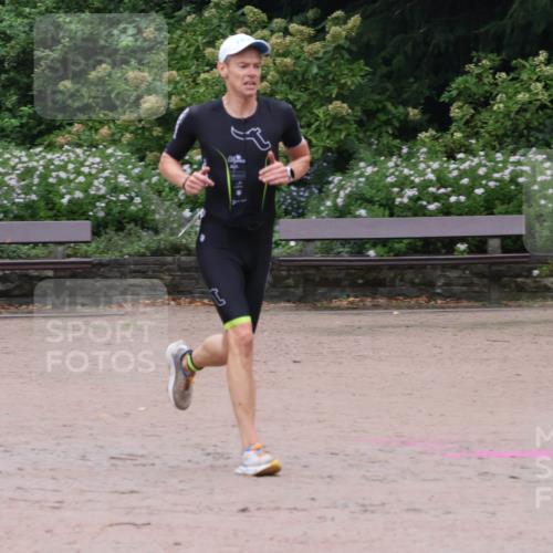13.09.2026 - Stadtparktriathlon Emre Sener http://msf.ph/oto/10262354 13.09.2026 09:53:07 Laufen 21, 82, 86, 107, 144 meine-sportfotos.de