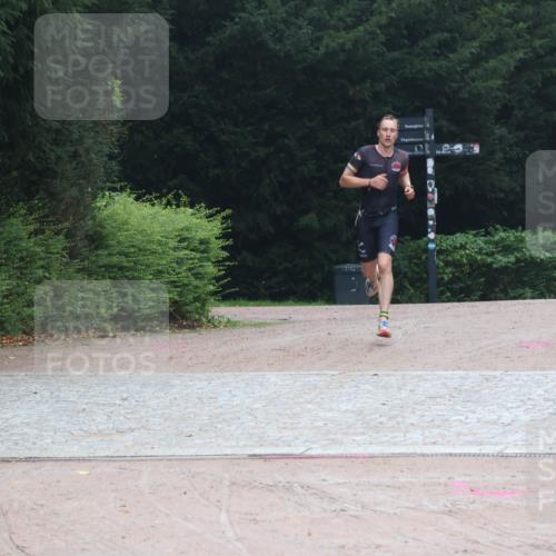 13.09.2026 - Stadtparktriathlon Emre Sener http://msf.ph/oto/10262402 13.09.2026 09:54:43 Laufen 139, 145 meine-sportfotos.de