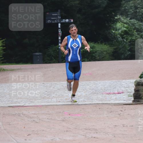 13.09.2026 - Stadtparktriathlon Emre Sener http://msf.ph/oto/10262560 13.09.2026 10:00:32 Laufen 110, 114, 133 meine-sportfotos.de