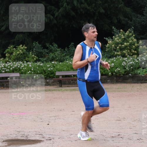 13.09.2026 - Stadtparktriathlon Emre Sener http://msf.ph/oto/10262566 13.09.2026 10:00:39 Laufen 110, 114 meine-sportfotos.de