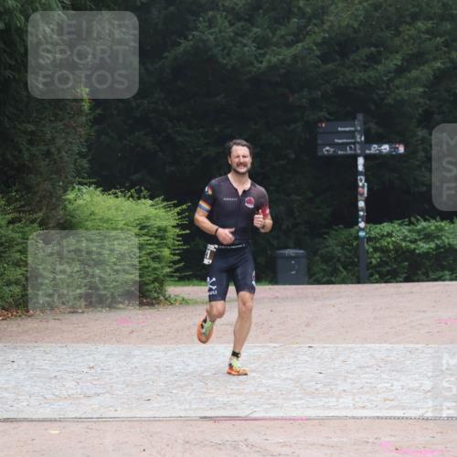 13.09.2026 - Stadtparktriathlon Emre Sener http://msf.ph/oto/10262571 13.09.2026 10:00:58 Laufen 121 meine-sportfotos.de