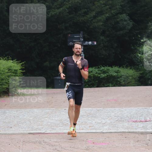 13.09.2026 - Stadtparktriathlon Emre Sener http://msf.ph/oto/10262572 13.09.2026 10:01:00 Laufen 121 meine-sportfotos.de