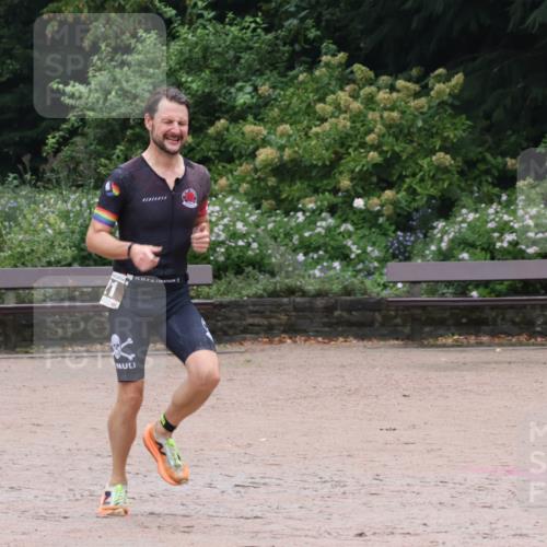 13.09.2026 - Stadtparktriathlon Emre Sener http://msf.ph/oto/10262574 13.09.2026 10:01:04 Laufen 120, 121, 128 meine-sportfotos.de