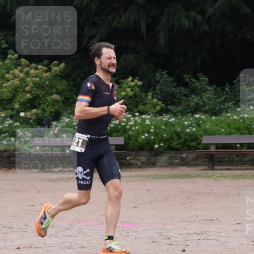 13.09.2026 - Stadtparktriathlon Emre Sener http://msf.ph/oto/10262575 13.09.2026 10:01:05 Laufen 21, 120, 121, 128 meine-sportfotos.de