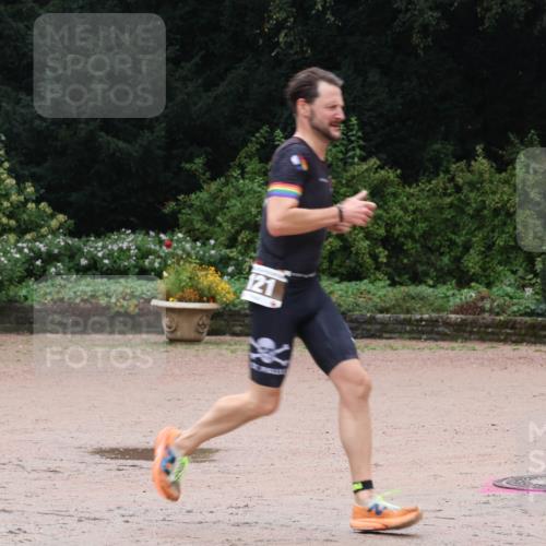 13.09.2026 - Stadtparktriathlon Emre Sener http://msf.ph/oto/10262577 13.09.2026 10:01:06 Laufen 121, 83, 120, 121, 128 meine-sportfotos.de