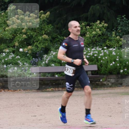 13.09.2026 - Stadtparktriathlon Emre Sener http://msf.ph/oto/10262586 13.09.2026 10:01:23 Laufen 120, 83, 117, 120, 128, 130, 153 meine-sportfotos.de