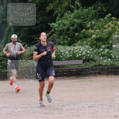 13.09.2026 - Stadtparktriathlon Emre Sener http://msf.ph/oto/10262614 13.09.2026 10:01:44 Laufen 81, 117, 130, 148, 153 meine-sportfotos.de