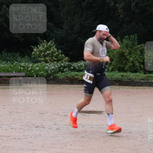 13.09.2026 - Stadtparktriathlon Emre Sener http://msf.ph/oto/10262621 13.09.2026 10:01:48 Laufen 81, 81, 130, 148, 153 meine-sportfotos.de