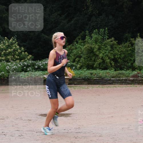 13.09.2026 - Stadtparktriathlon Emre Sener http://msf.ph/oto/10262630 13.09.2026 10:01:58 Laufen 148 meine-sportfotos.de