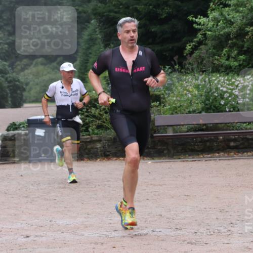 13.09.2026 - Stadtparktriathlon Emre Sener http://msf.ph/oto/10262772 13.09.2026 10:06:04 Laufen 94, 122, 126, 160, 165, 184 meine-sportfotos.de