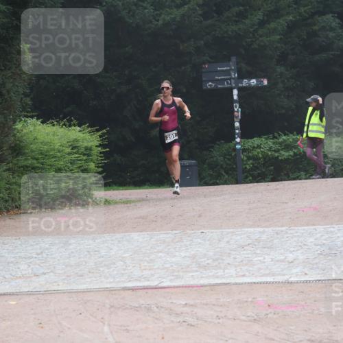 13.09.2026 - Stadtparktriathlon Emre Sener http://msf.ph/oto/10262868 13.09.2026 10:08:56 Laufen 201, 179, 193, 201 meine-sportfotos.de