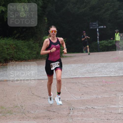 13.09.2026 - Stadtparktriathlon Emre Sener http://msf.ph/oto/10262877 13.09.2026 10:09:04 Laufen 20, 158, 193, 201 meine-sportfotos.de