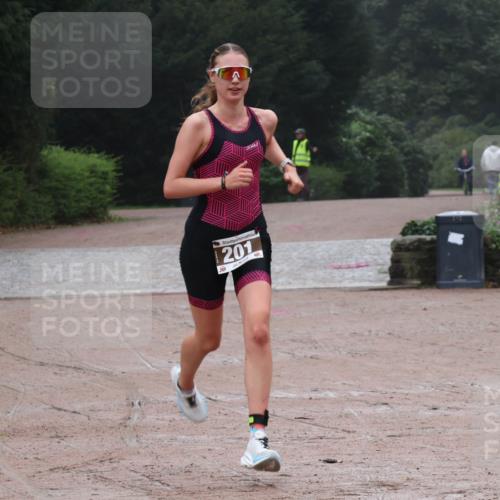 13.09.2026 - Stadtparktriathlon Emre Sener http://msf.ph/oto/10262878 13.09.2026 10:09:05 Laufen 201, 158, 193, 201 meine-sportfotos.de