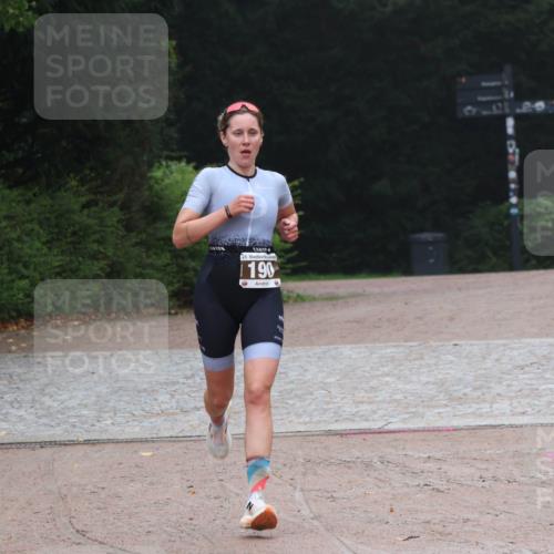 13.09.2026 - Stadtparktriathlon Emre Sener http://msf.ph/oto/10262919 13.09.2026 10:10:41 Laufen 190, 166, 190 meine-sportfotos.de