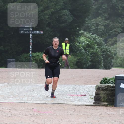 13.09.2026 - Stadtparktriathlon Emre Sener http://msf.ph/oto/10262950 13.09.2026 10:12:08 Laufen 198 meine-sportfotos.de