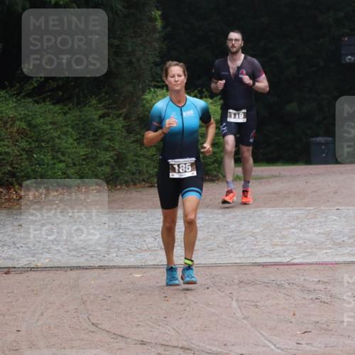 13.09.2026 - Stadtparktriathlon Emre Sener http://msf.ph/oto/10262961 13.09.2026 10:13:00 Laufen 119, 186, 119, 186 meine-sportfotos.de