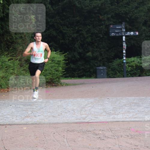 13.09.2026 - Stadtparktriathlon Emre Sener http://msf.ph/oto/10263146 13.09.2026 10:39:39 Laufen 338, 338 meine-sportfotos.de