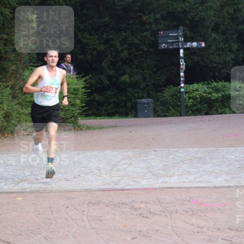 13.09.2026 - Stadtparktriathlon Emre Sener http://msf.ph/oto/10263147 13.09.2026 10:39:40 Laufen 338 meine-sportfotos.de