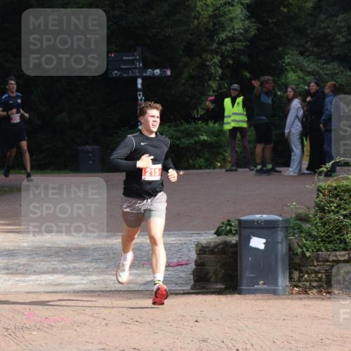 13.09.2026 - Stadtparktriathlon Emre Sener http://msf.ph/oto/10263173 13.09.2026 10:45:40 Laufen 215, 215, 226 meine-sportfotos.de