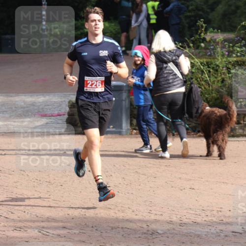 13.09.2026 - Stadtparktriathlon Emre Sener http://msf.ph/oto/10263177 13.09.2026 10:45:51 Laufen 25, 226, 215, 226 meine-sportfotos.de