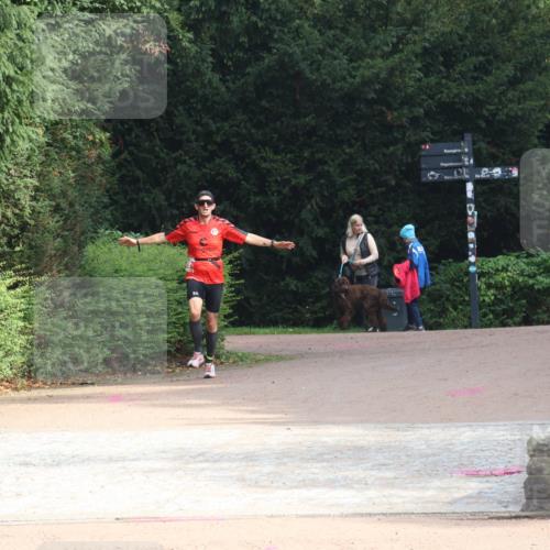13.09.2026 - Stadtparktriathlon Emre Sener http://msf.ph/oto/10263193 13.09.2026 10:46:50 Laufen 328, 333 meine-sportfotos.de
