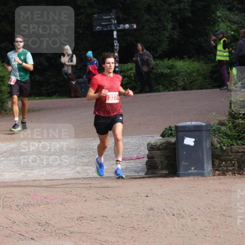13.09.2026 - Stadtparktriathlon Emre Sener http://msf.ph/oto/10263219 13.09.2026 10:48:04 Laufen 327, 211, 212, 327 meine-sportfotos.de