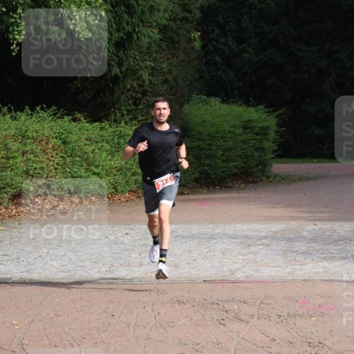 13.09.2026 - Stadtparktriathlon Emre Sener http://msf.ph/oto/10263246 13.09.2026 10:49:31 Laufen 1214, 214 meine-sportfotos.de