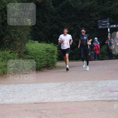 13.09.2026 - Stadtparktriathlon Emre Sener http://msf.ph/oto/10263253 13.09.2026 10:49:59 Laufen 262, 262 meine-sportfotos.de