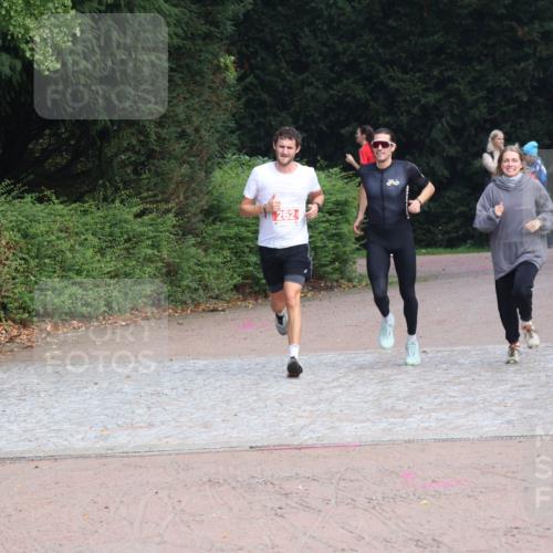 13.09.2026 - Stadtparktriathlon Emre Sener http://msf.ph/oto/10263255 13.09.2026 10:50:01 Laufen 262, 262 meine-sportfotos.de