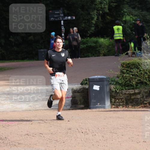 13.09.2026 - Stadtparktriathlon Emre Sener http://msf.ph/oto/10263295 13.09.2026 10:51:17 Laufen 232 meine-sportfotos.de