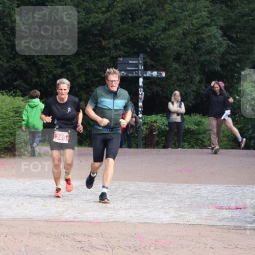 13.09.2026 - Stadtparktriathlon Emre Sener http://msf.ph/oto/10263333 13.09.2026 10:53:41 Laufen 245, 245 meine-sportfotos.de