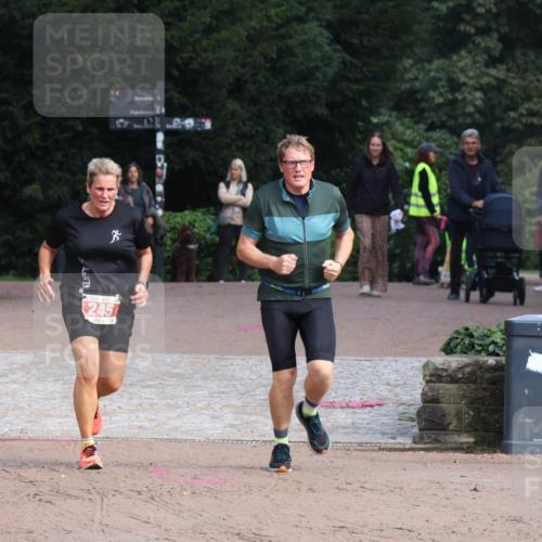 13.09.2026 - Stadtparktriathlon Emre Sener http://msf.ph/oto/10263335 13.09.2026 10:53:43 Laufen 245, 245 meine-sportfotos.de