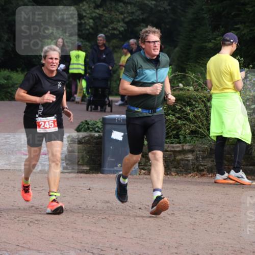 13.09.2026 - Stadtparktriathlon Emre Sener http://msf.ph/oto/10263338 13.09.2026 10:53:45 Laufen 245, 245 meine-sportfotos.de