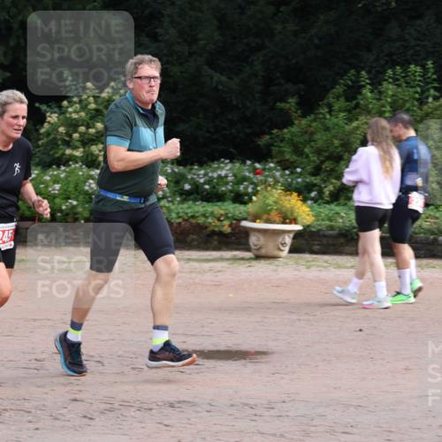 13.09.2026 - Stadtparktriathlon Emre Sener http://msf.ph/oto/10263339 13.09.2026 10:53:49 Laufen 245, 245 meine-sportfotos.de