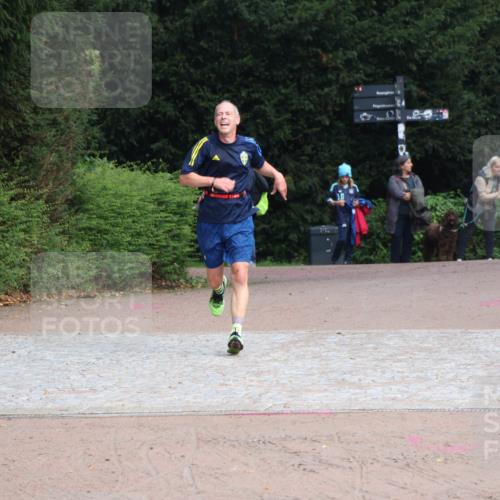 13.09.2026 - Stadtparktriathlon Emre Sener http://msf.ph/oto/10263349 13.09.2026 10:54:41 Laufen 225, 239 meine-sportfotos.de