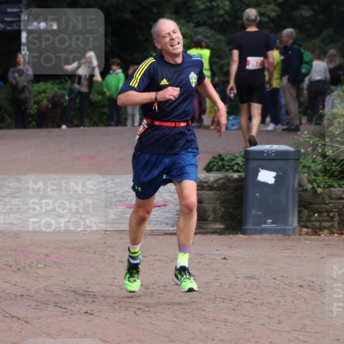 13.09.2026 - Stadtparktriathlon Emre Sener http://msf.ph/oto/10263352 13.09.2026 10:54:45 Laufen 239 meine-sportfotos.de