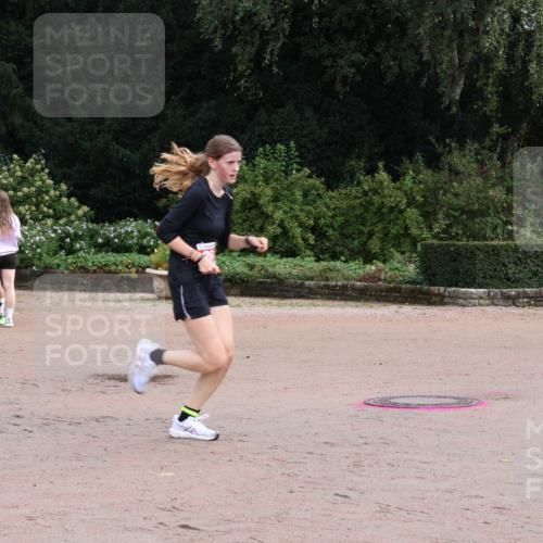 13.09.2026 - Stadtparktriathlon Emre Sener http://msf.ph/oto/10263389 13.09.2026 10:56:16 Laufen 264, 293, 301 meine-sportfotos.de