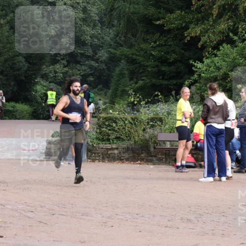 13.09.2026 - Stadtparktriathlon Emre Sener http://msf.ph/oto/10263394 13.09.2026 10:56:24 Laufen 293, 301 meine-sportfotos.de
