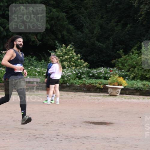 13.09.2026 - Stadtparktriathlon Emre Sener http://msf.ph/oto/10263397 13.09.2026 10:56:26 Laufen 293 meine-sportfotos.de