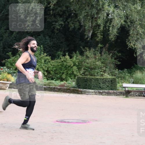 13.09.2026 - Stadtparktriathlon Emre Sener http://msf.ph/oto/10263398 13.09.2026 10:56:27 Laufen 293 meine-sportfotos.de