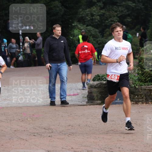 13.09.2026 - Stadtparktriathlon Emre Sener http://msf.ph/oto/10263401 13.09.2026 10:57:49 Laufen 285, 249, 4, 249, 285, 322 meine-sportfotos.de