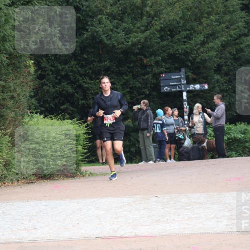 13.09.2026 - Stadtparktriathlon Emre Sener http://msf.ph/oto/10263404 13.09.2026 10:57:52 Laufen 322, 10, 249, 285, 322 meine-sportfotos.de