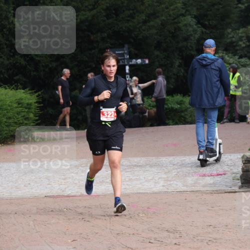 13.09.2026 - Stadtparktriathlon Emre Sener http://msf.ph/oto/10263408 13.09.2026 10:57:57 Laufen 322, 249, 285, 322 meine-sportfotos.de