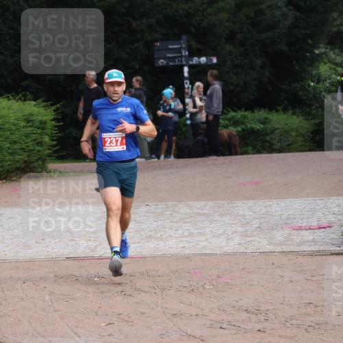 13.09.2026 - Stadtparktriathlon Emre Sener http://msf.ph/oto/10263425 13.09.2026 10:58:35 Laufen 237, 237 meine-sportfotos.de