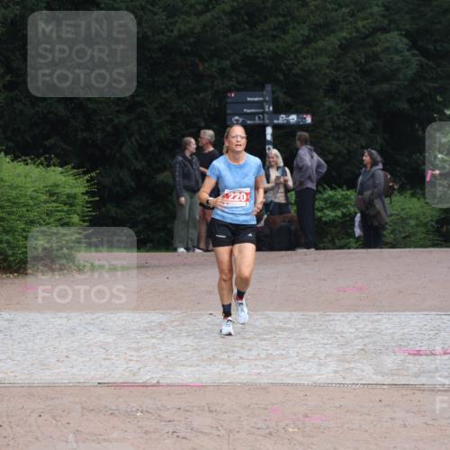 13.09.2026 - Stadtparktriathlon Emre Sener http://msf.ph/oto/10263478 13.09.2026 10:59:45 Laufen 220, 219, 220 meine-sportfotos.de
