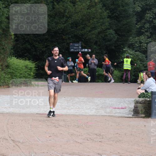 13.09.2026 - Stadtparktriathlon Emre Sener http://msf.ph/oto/10263497 13.09.2026 11:00:14 Laufen 227, 317 meine-sportfotos.de