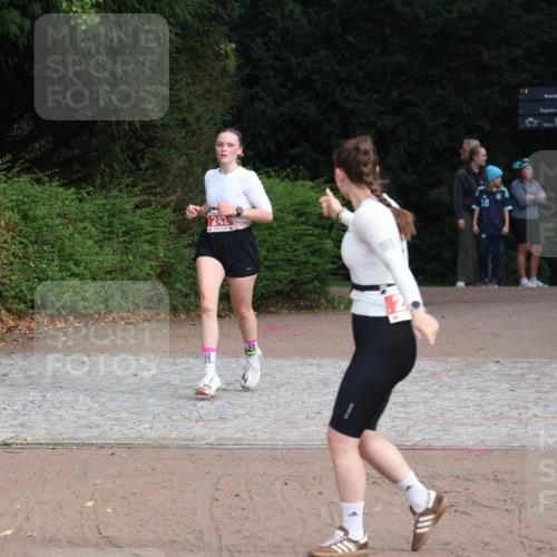 13.09.2026 - Stadtparktriathlon Emre Sener http://msf.ph/oto/10263510 13.09.2026 11:00:51 Laufen 242 meine-sportfotos.de