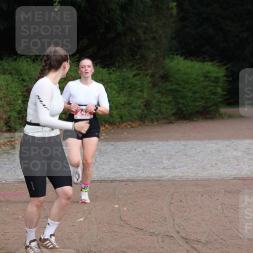 13.09.2026 - Stadtparktriathlon Emre Sener http://msf.ph/oto/10263512 13.09.2026 11:00:52 Laufen 242 meine-sportfotos.de