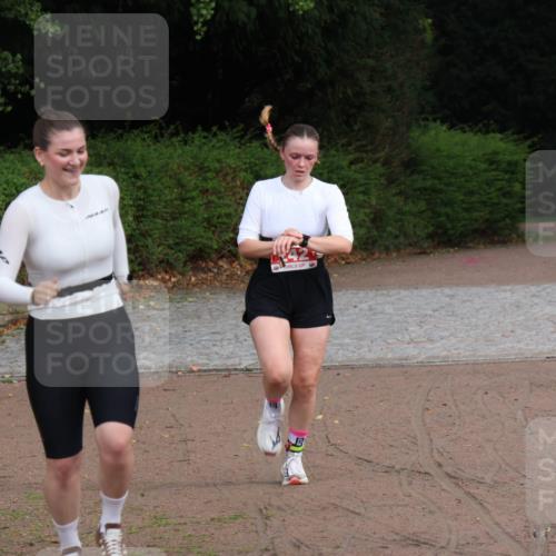 13.09.2026 - Stadtparktriathlon Emre Sener http://msf.ph/oto/10263513 13.09.2026 11:00:54 Laufen 242 meine-sportfotos.de