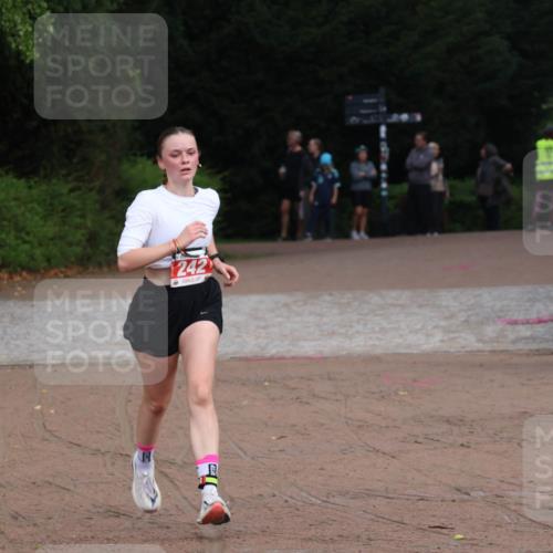 13.09.2026 - Stadtparktriathlon Emre Sener http://msf.ph/oto/10263514 13.09.2026 11:00:55 Laufen 14, 1242, 242 meine-sportfotos.de